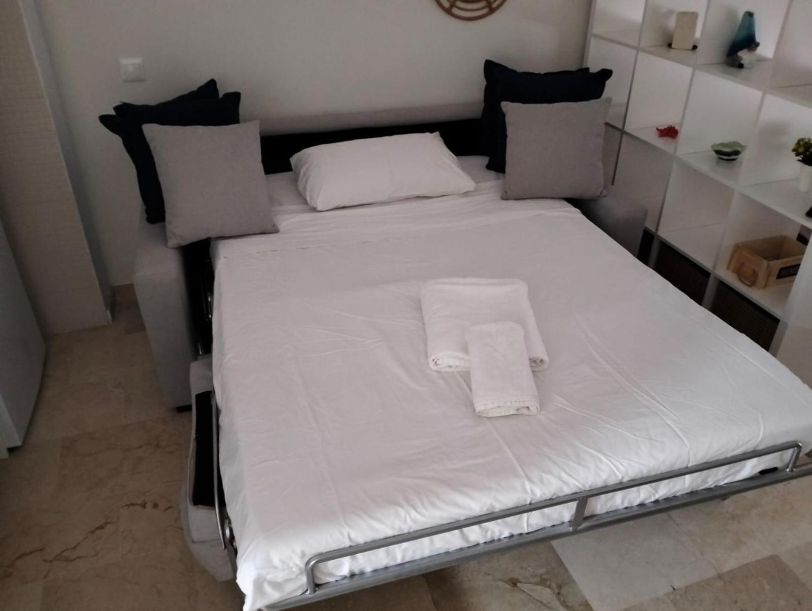 Sol Y Arte Suites Malaga Centro Zewnętrze zdjęcie